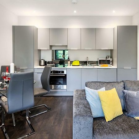 Homely - Watford Premier Apartments Esterno foto