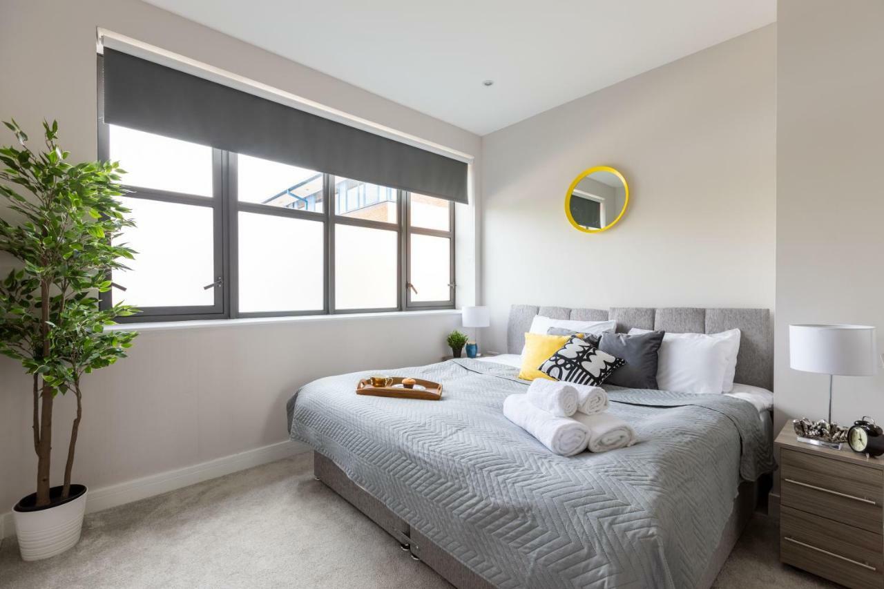 Homely - Watford Premier Apartments Esterno foto