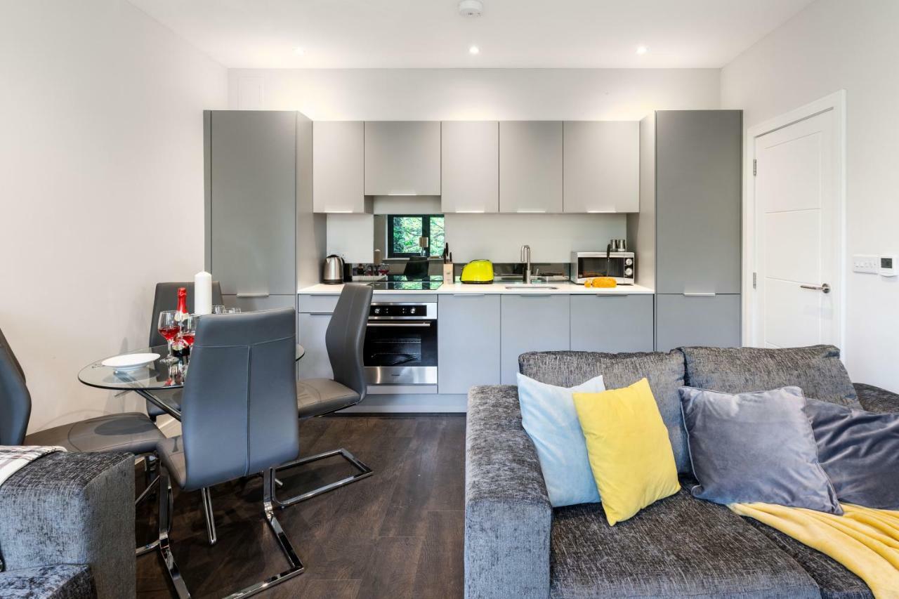 Homely - Watford Premier Apartments Esterno foto
