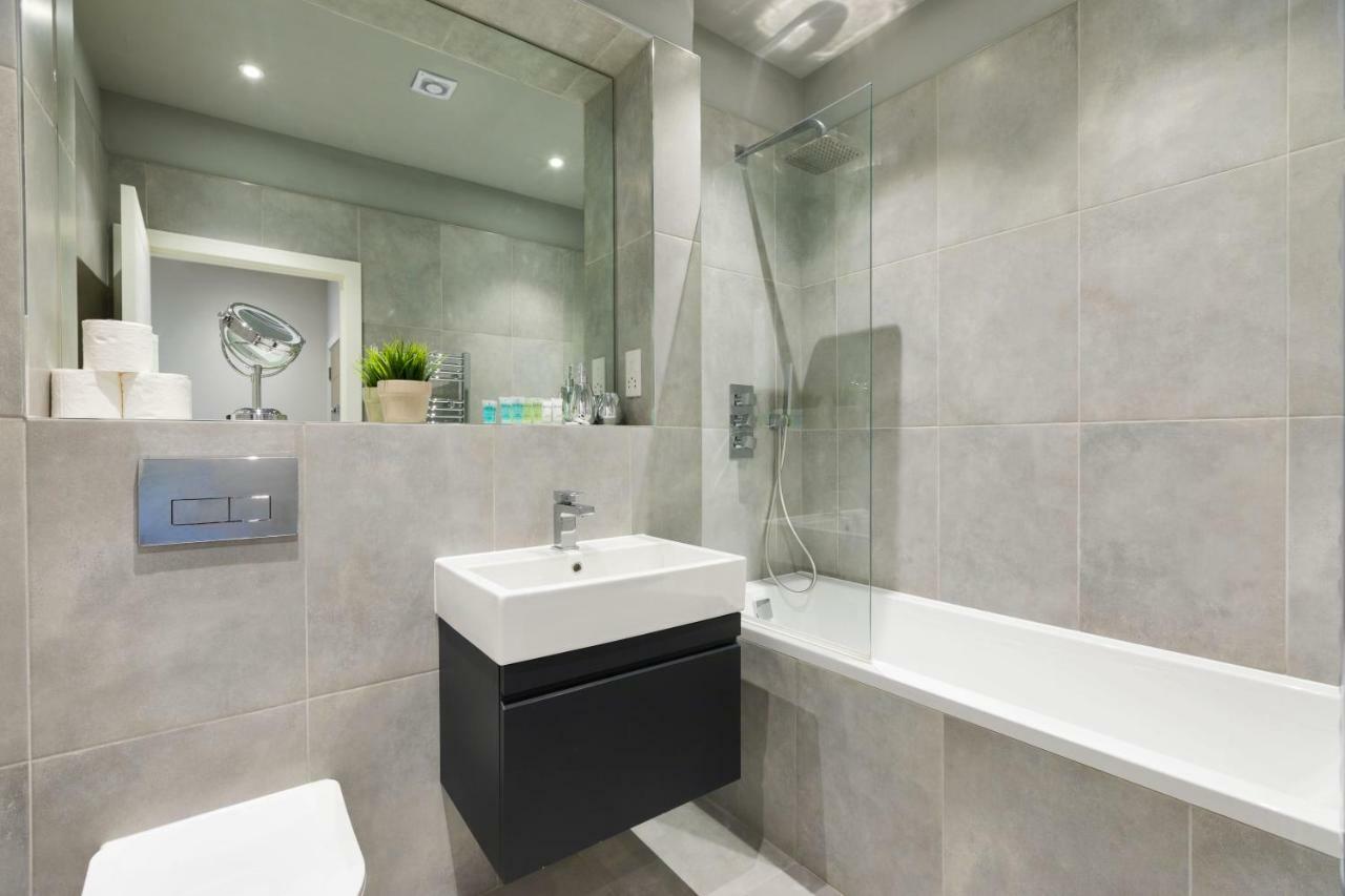 Homely - Watford Premier Apartments Esterno foto